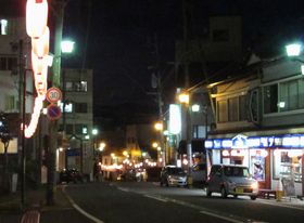 越後湯沢の温泉街の画像