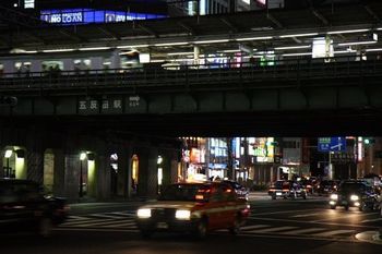 五反田駅近くの個室ダイニングでピンクコンパニオン宴会